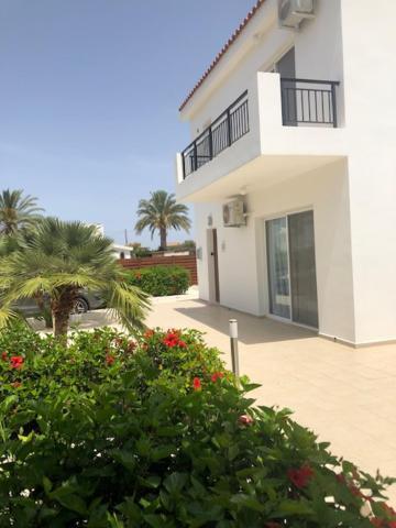 Villa Olivia, Coral Bay Exterior photo